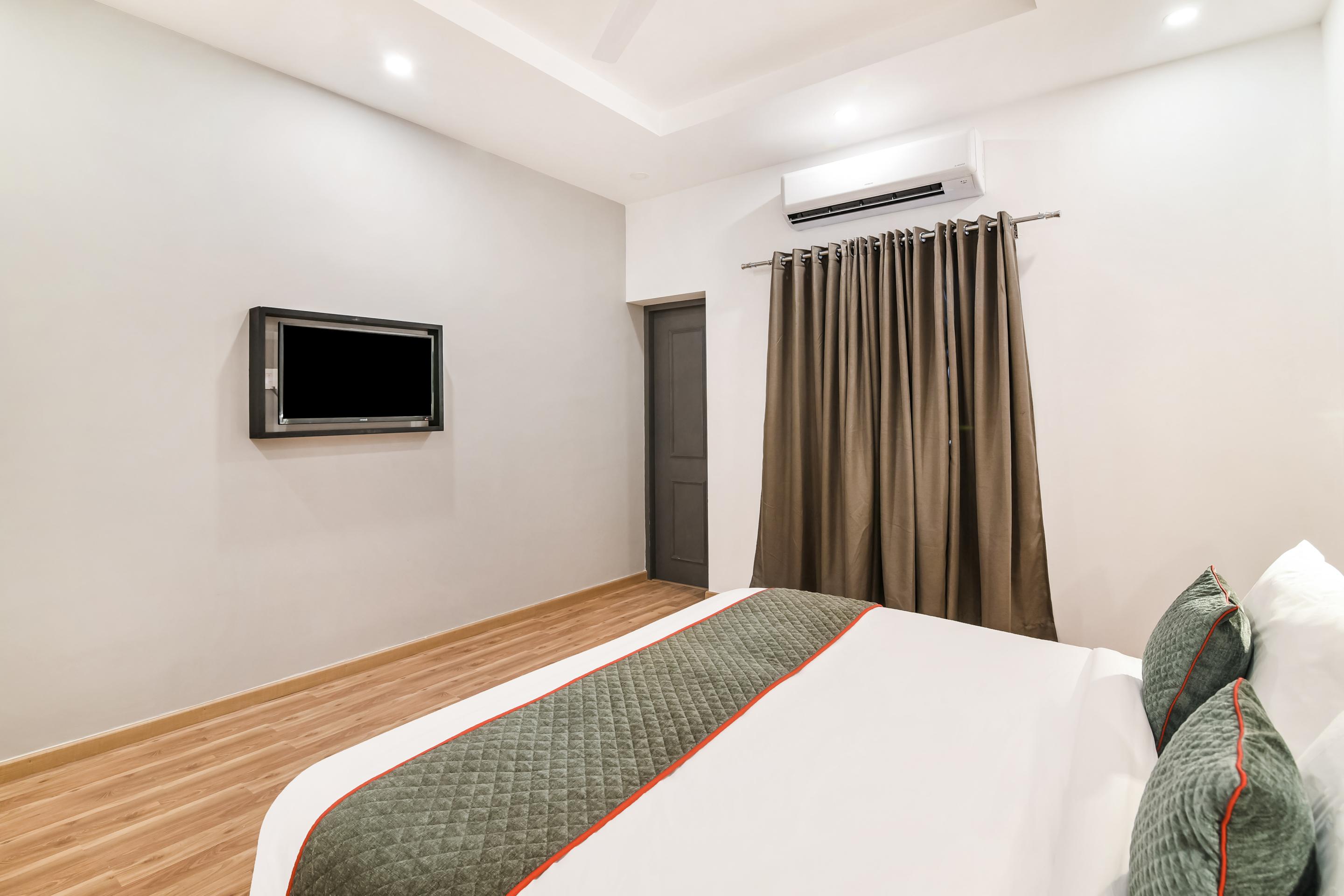Oyo Townhouse 091 Nungambakkam Hotel Chennai Ngoại thất bức ảnh