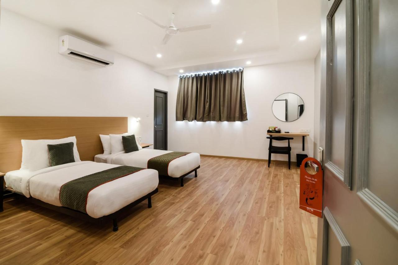 Oyo Townhouse 091 Nungambakkam Hotel Chennai Ngoại thất bức ảnh
